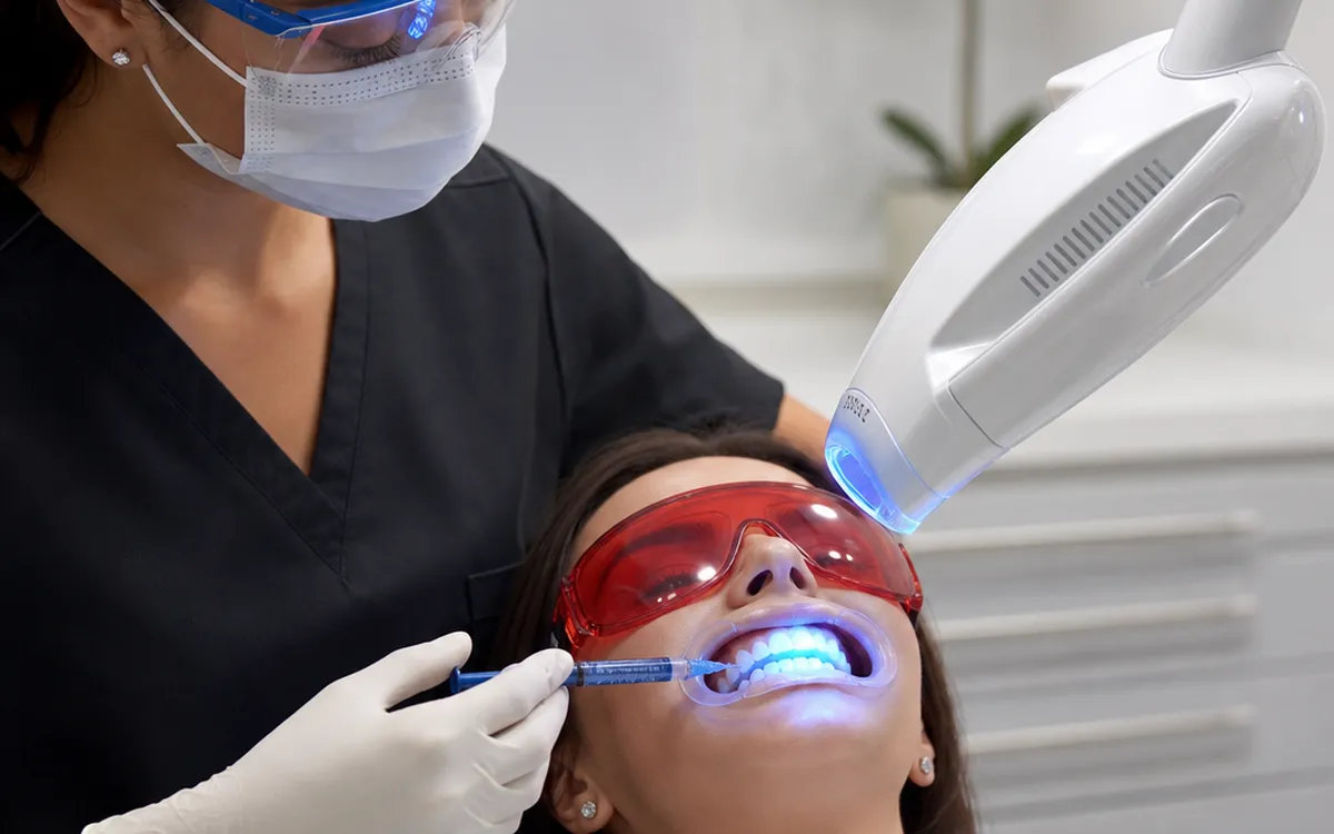 Philips Zoom teeth whitening treatment